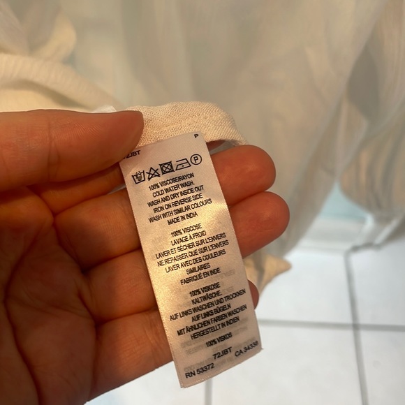 French Connection Long Sleeve Flowy White Blouse - Picture 6 of 6